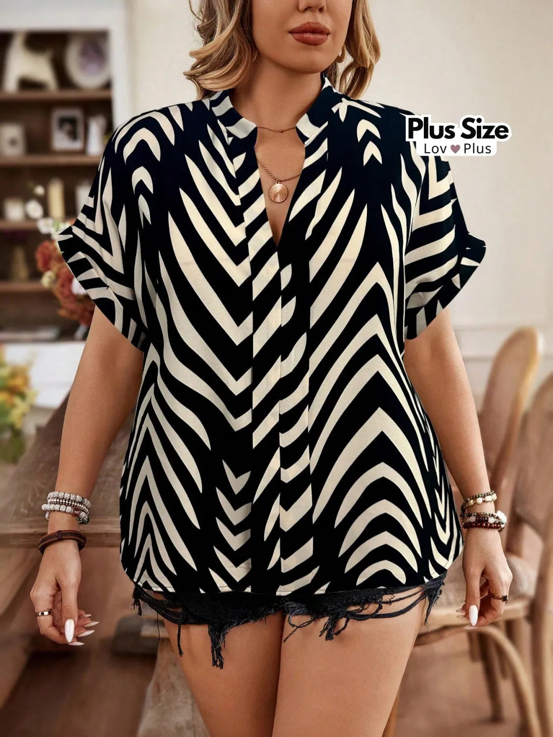 Blusa de Colarinho Alto Plus Size Blusas Plus Size