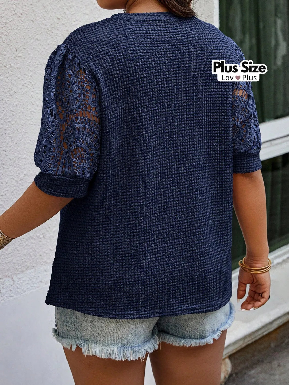 Blusa Plus Size com Manga Trabalhada Blusas Plus Size