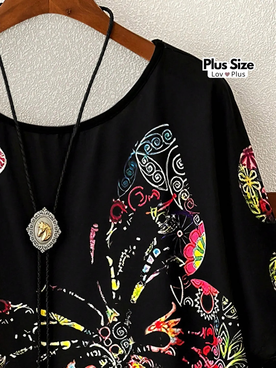 Blusa Soltinha Estampa de Borboleta Plus Size Blusas Plus Size