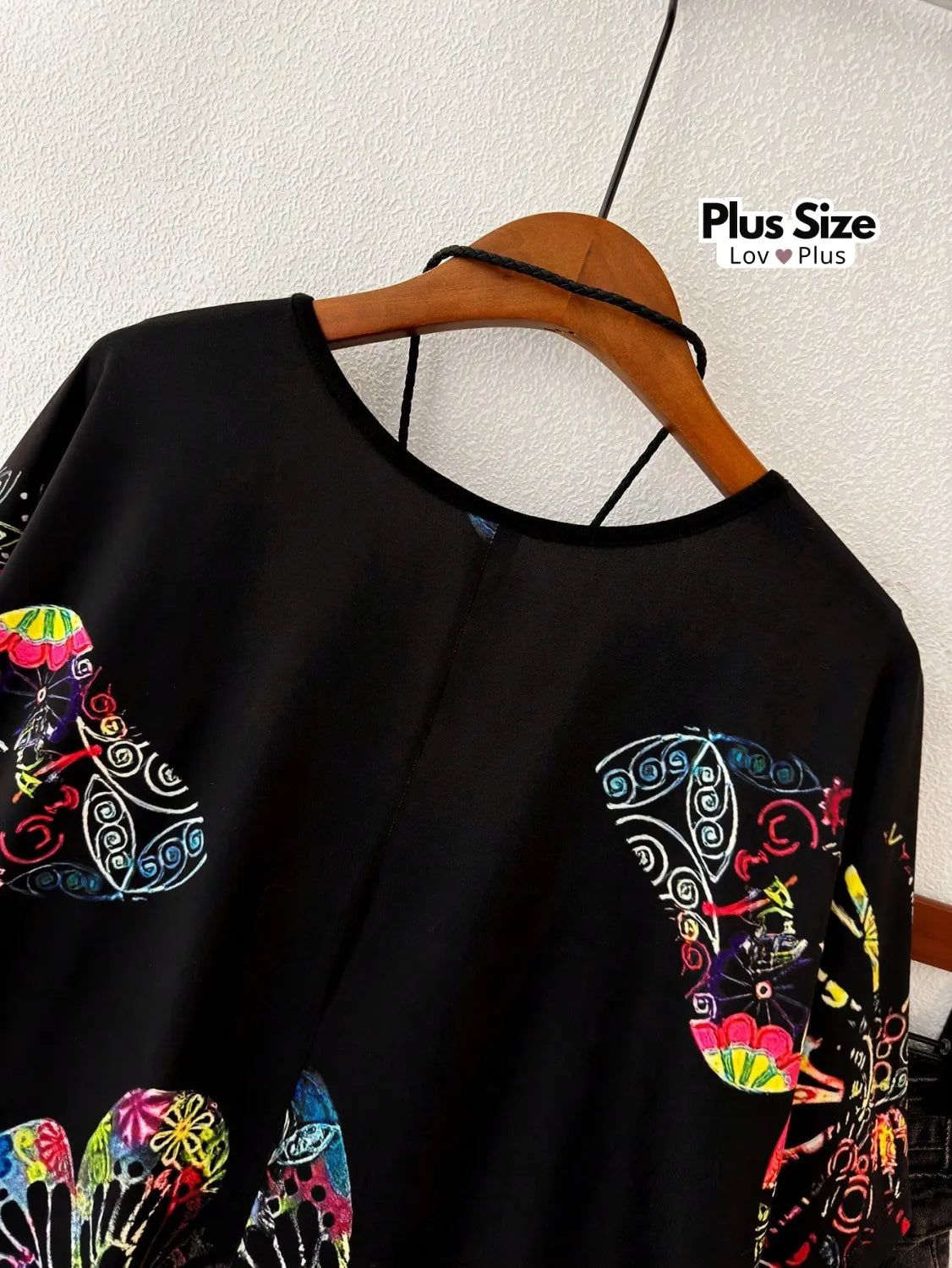 Blusa Soltinha Estampa de Borboleta Plus Size Blusas Plus Size