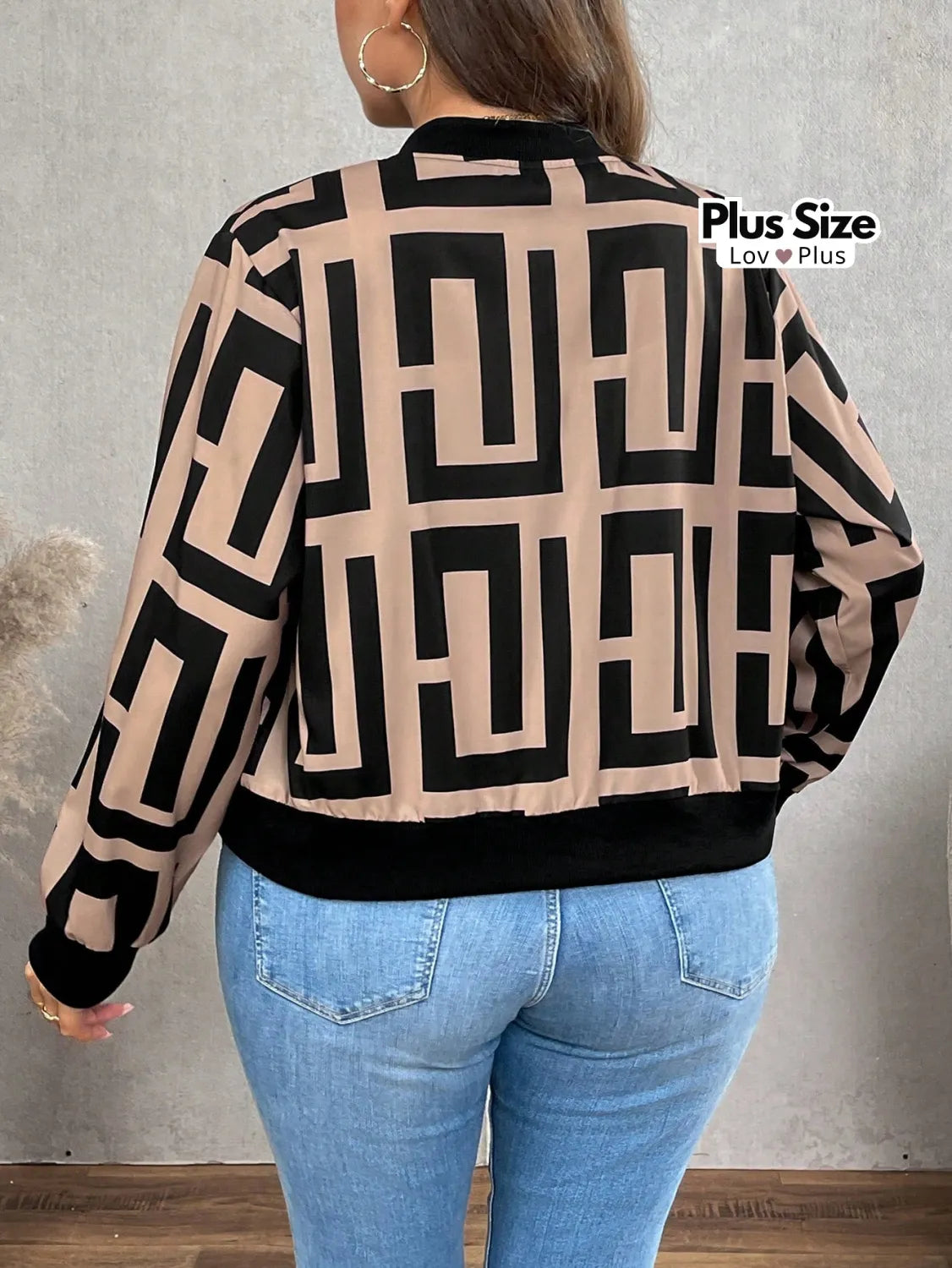 Jaqueta Plus Size com Zíper Frontal Jaquetas Plus Size