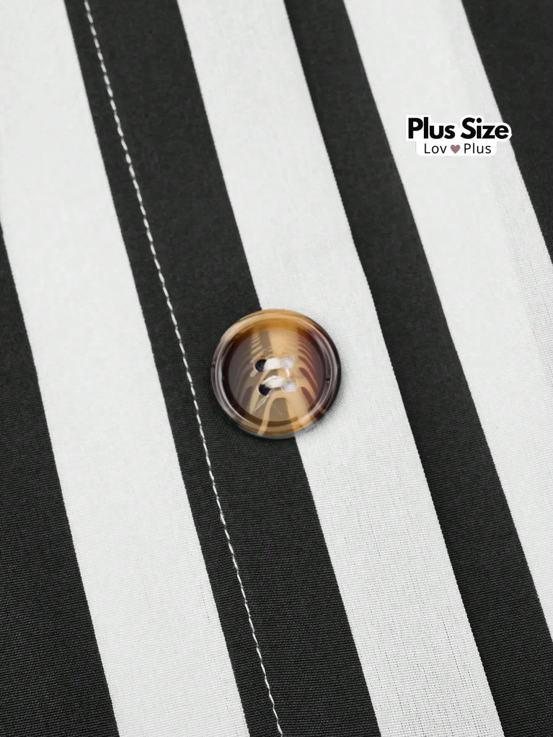 Saia de Listras com Bolso Frontal Plus Size Saias Plus Size