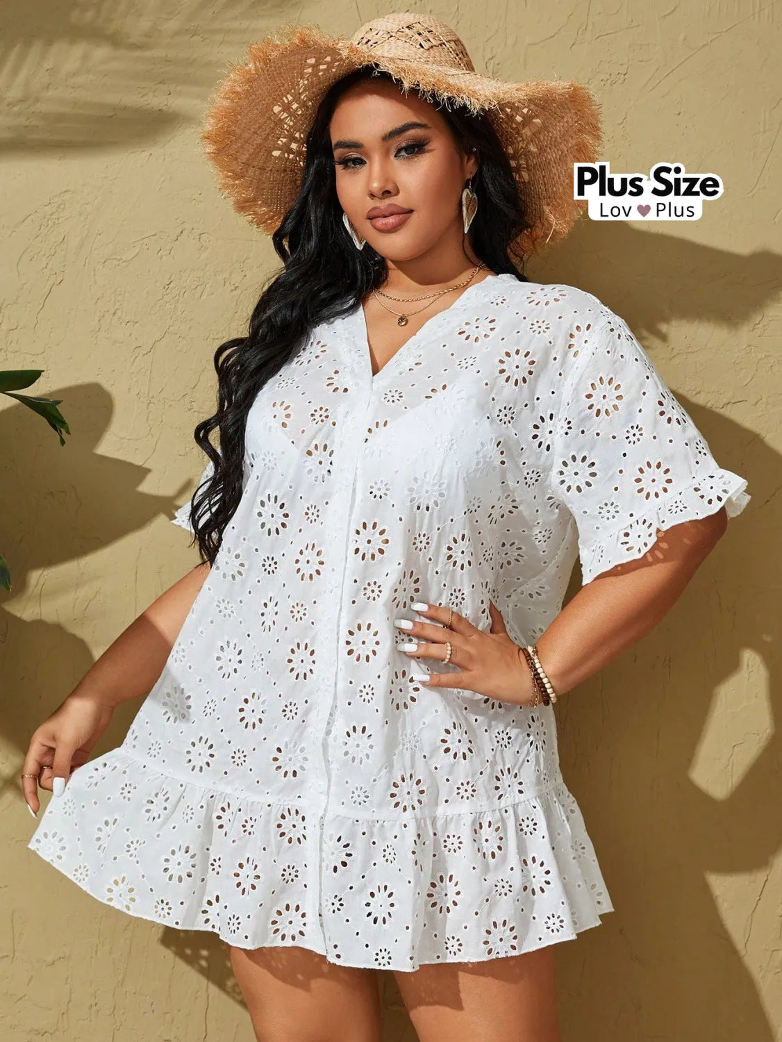 Saída de Praia Branca Plus Size em Laise Saídas de Praia Plus Size