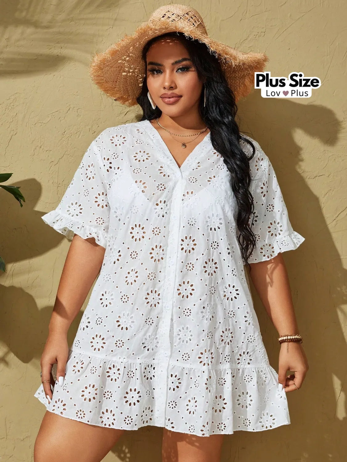 Saída de Praia Branca Plus Size em Laise Saídas de Praia Plus Size