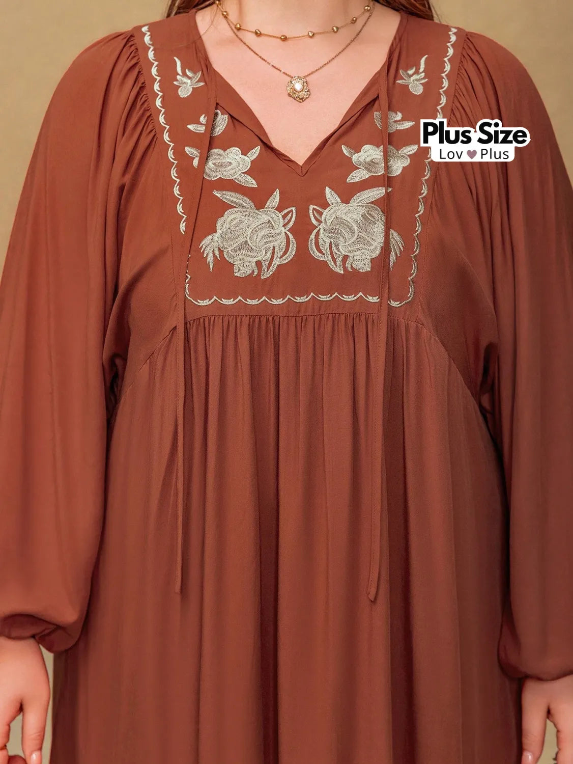 Vestido Boho Liso com Bordado Plus Size 100% Viscose Vestidos Plus Size