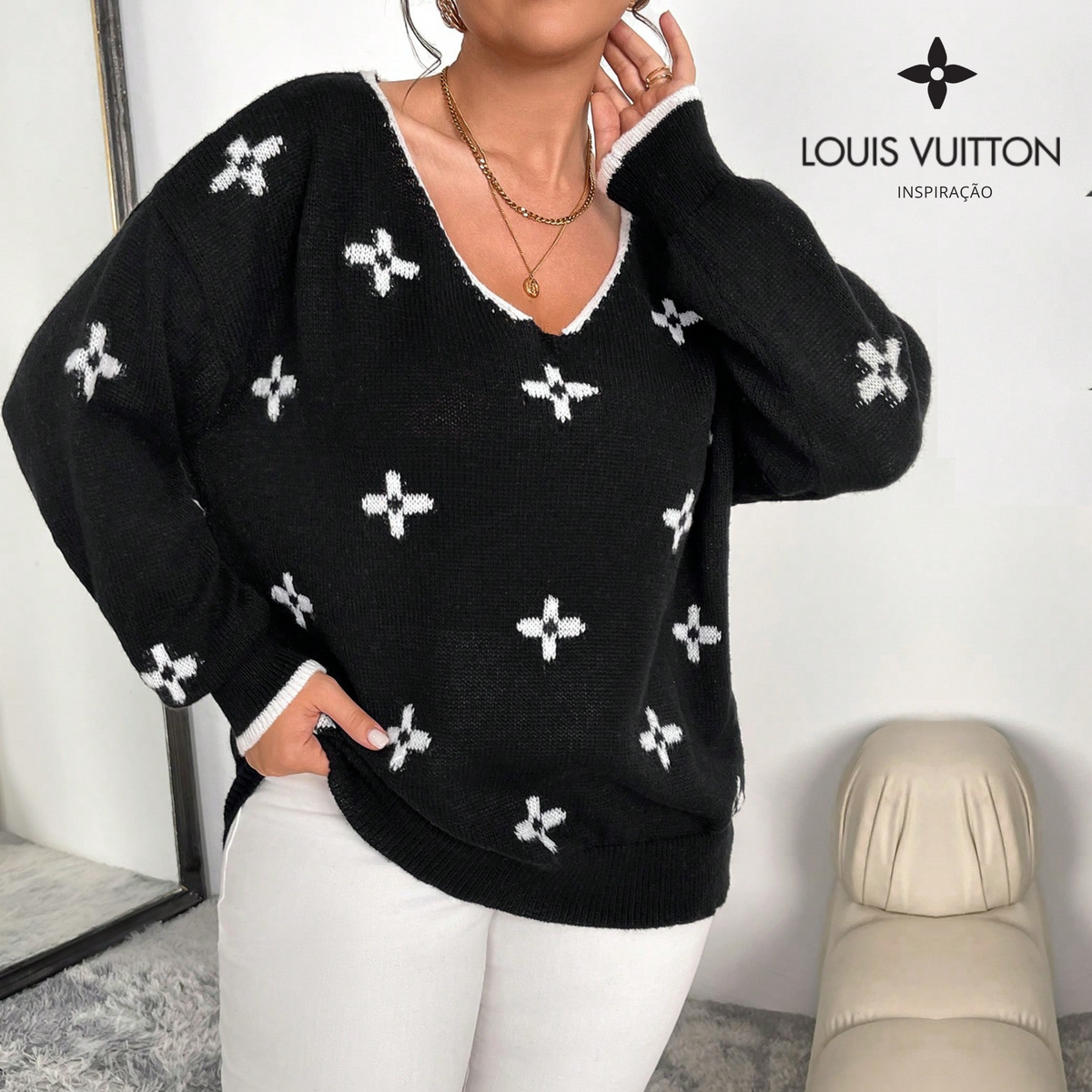 Cardigã Preto Plus Size Inspiração LV