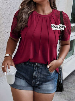 Blusa de Manga Curta em Renda Plus Size - Tags: Blusas Plus Size