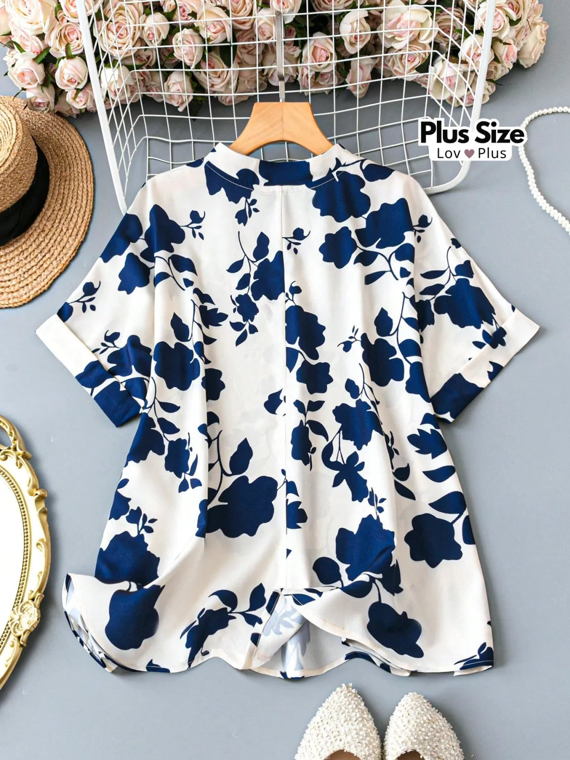 Blusa de Manga Dobrada Plus Size Estampada Blusas Plus Size