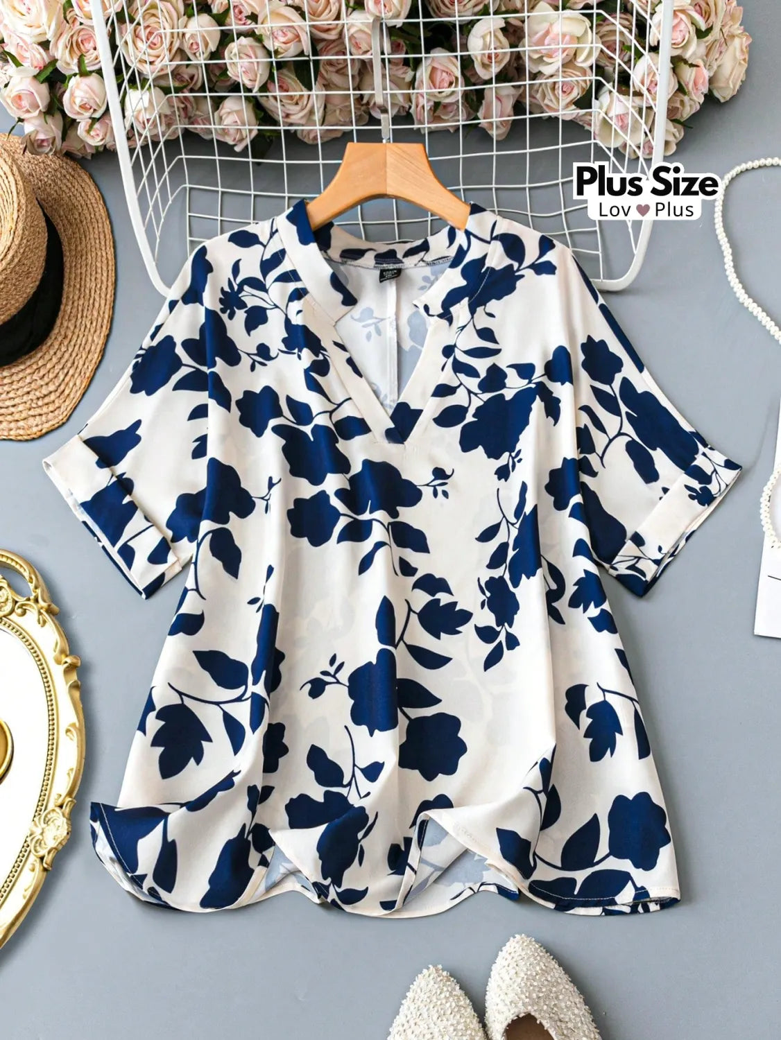 Blusa de Manga Dobrada Plus Size Estampada Blusas Plus Size
