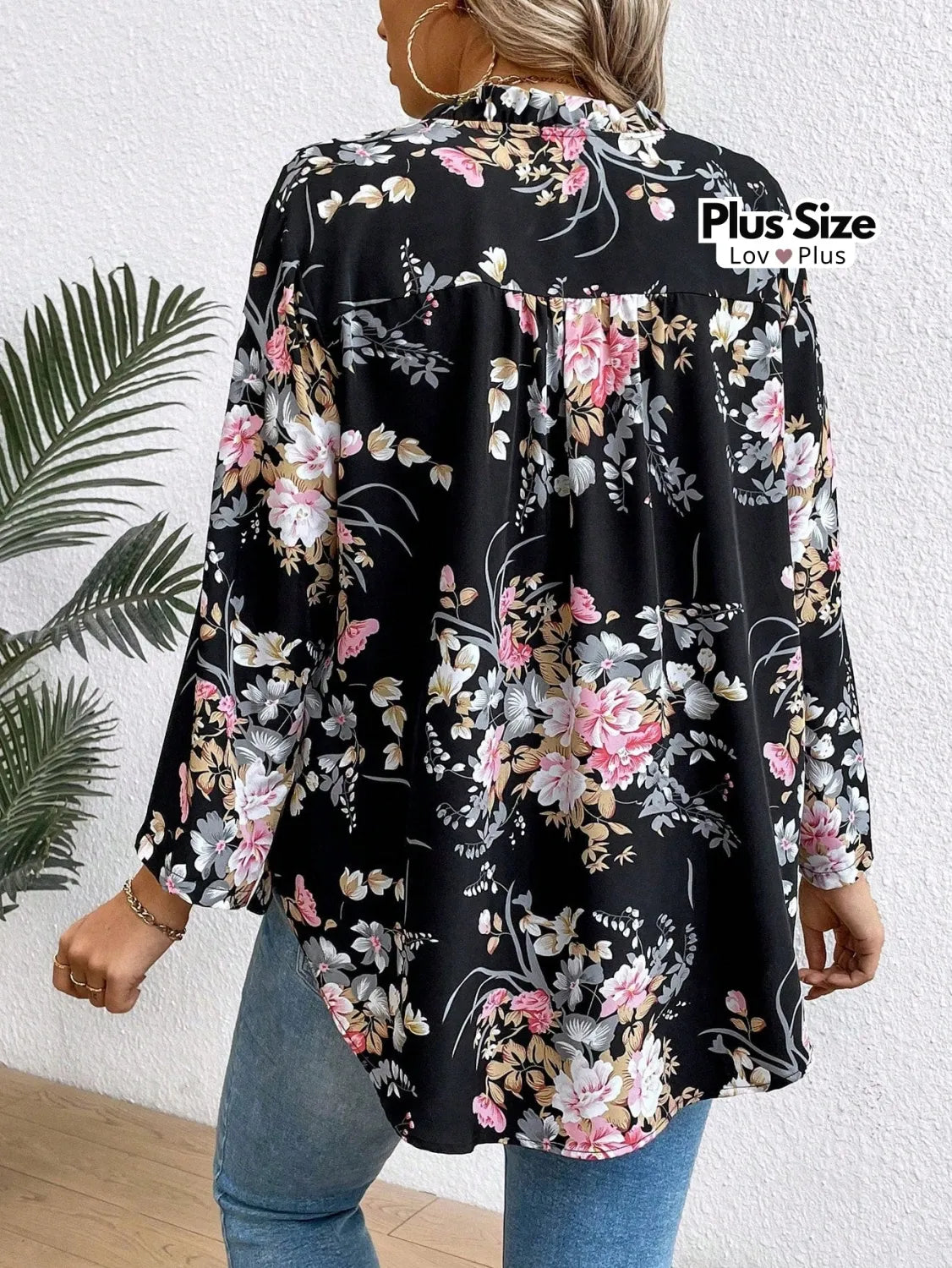 Blusa Floral Soltinha Plus Size Puro Charme e Delicadeza Blusas Plus Size