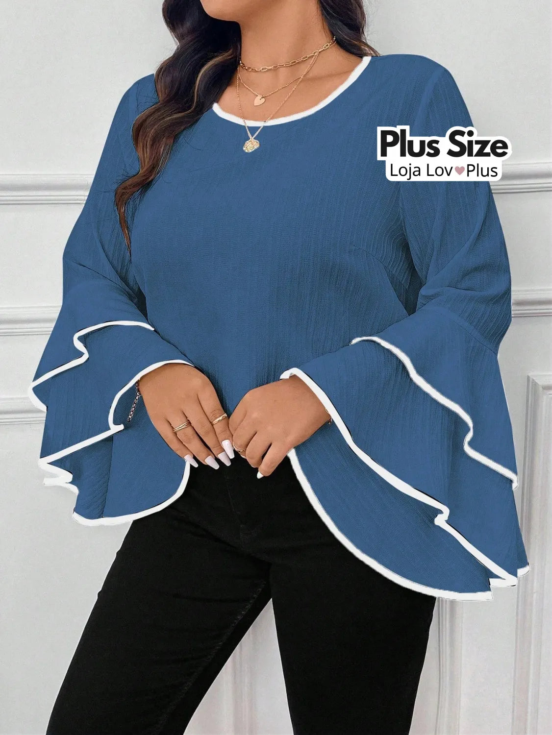 Blusa Sofisticada Plus Size com Manga Flare Dupla G / Azul Blusas Plus Size