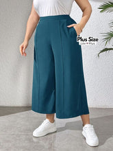 calca flare plus size, calca plus size flare, calça capri plus, calça plus, calça preta chic plus size, calça preta de alfaiataria plus size, calça preta larga plus size, calça preta plus size, calça preta reta, Calça preta social plus size, Calças plus size, flexify, logo , LovPlus