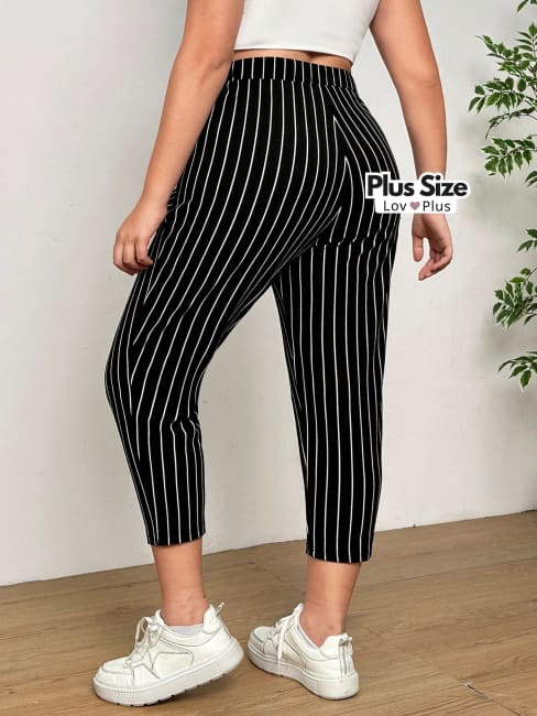 calça capri plus, calça listra plus, calça listrada plus size, calça plus, calça risca de giz plus size, Calças plus size, flexify, logo , LovPlus