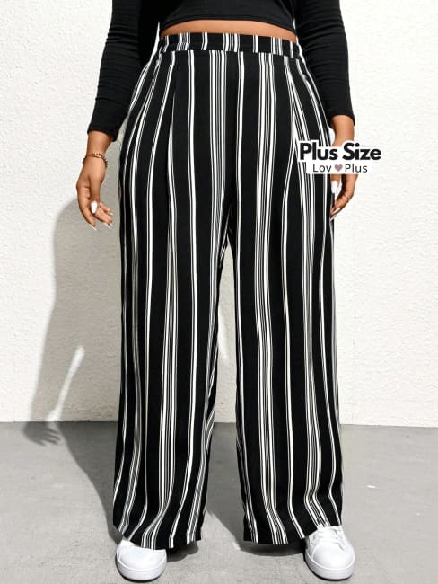 calca com prega plus size, calca social estilosa, calca social plus size, calca social plus size preta, calca social preta plus size, calça com pregas plus size, calça flare plus size, calça larga plus size, calça plus, calça plus size estilosa, calça preta plus size, calça reta plus, Calças plus size, flexify, logo , LovPlus