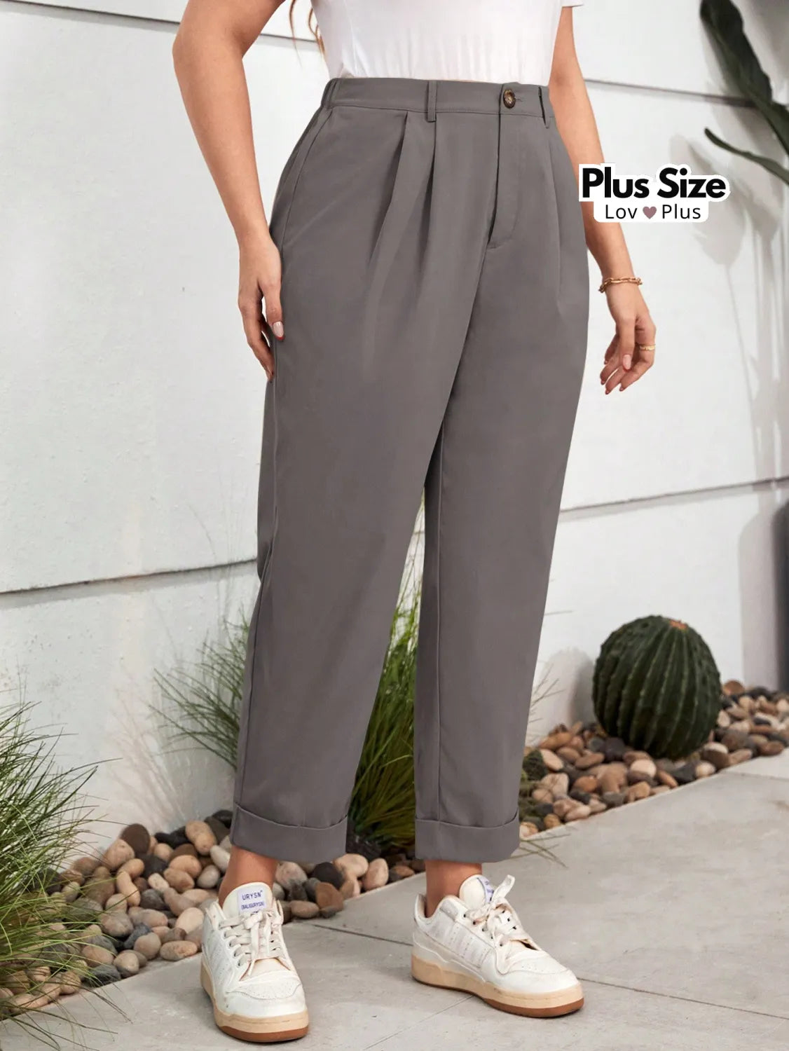 Calça Despojada com Pregas Várias Cores Plus Size G / Cinza Calças