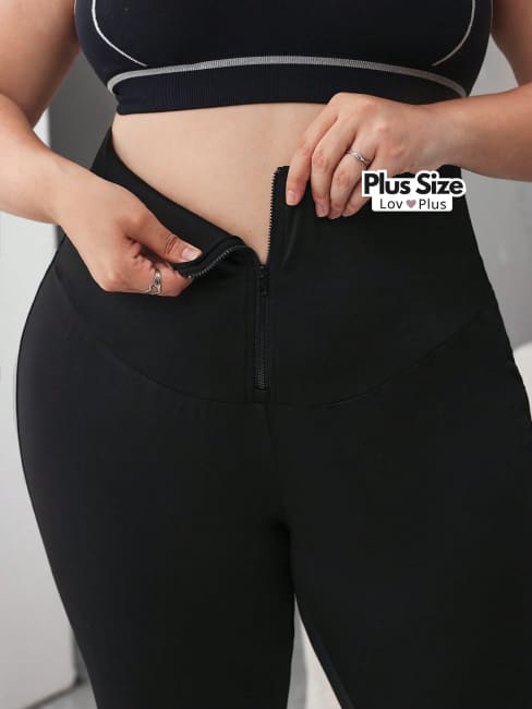 calca preta de compressao, calca preta modeladora, calca preta modeladora plus size, calça de academia plus size, calça de ginástica plus size, calça esportiva plus size, calça modeladora plus size, calça plus, calça reta plus, Calças plus size, flexify, logo , LovPlus