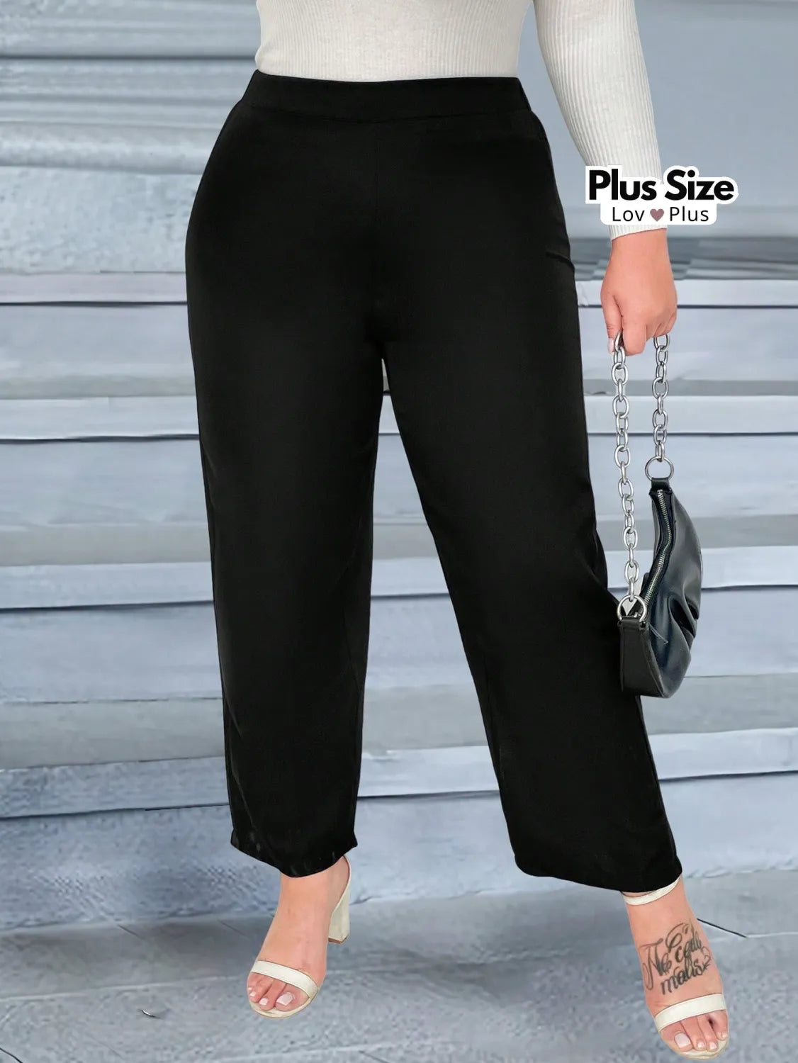 Calça Preto de Corte Reto Plus Size G / Preto Calças