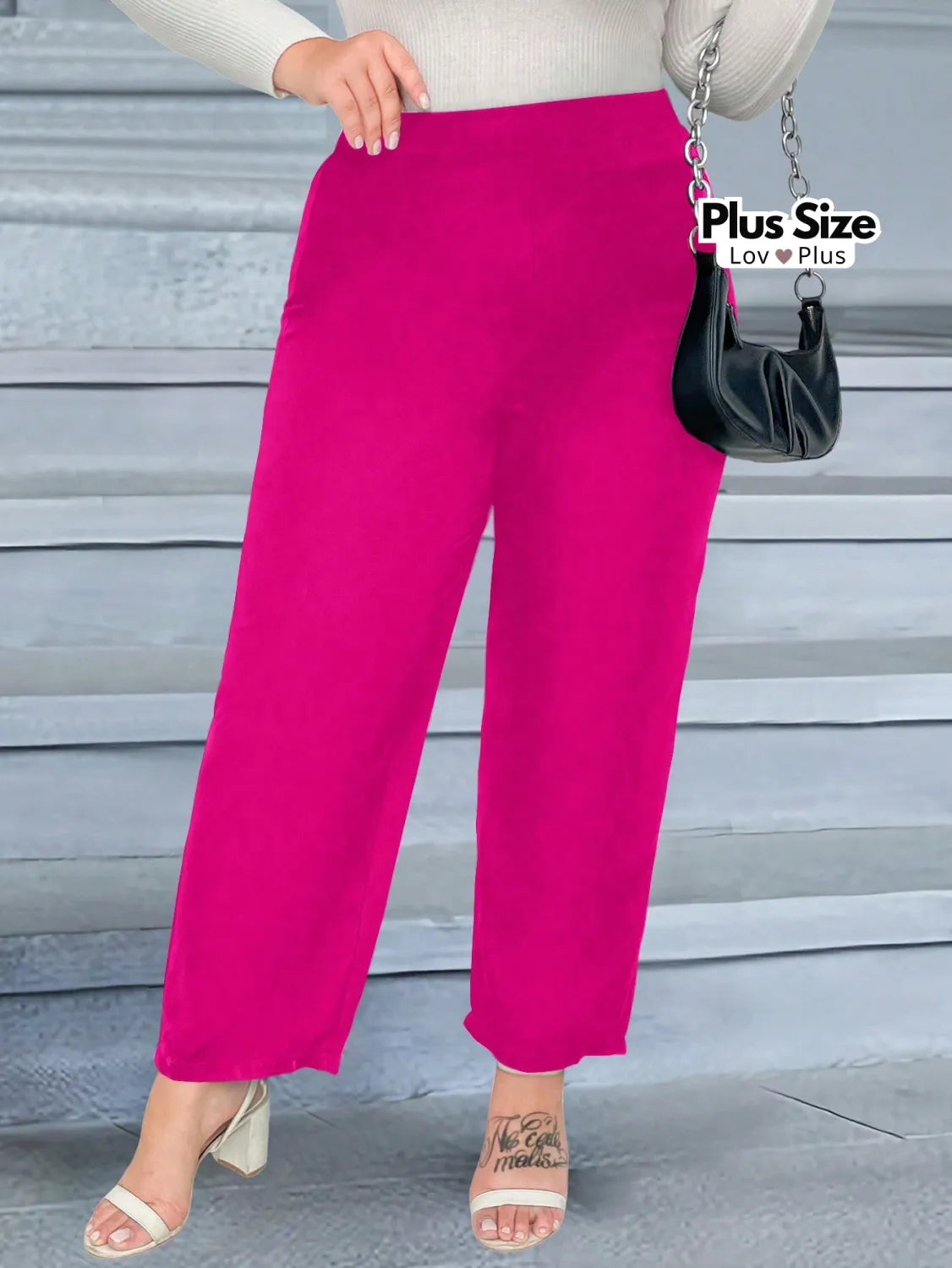 Calça Preto de Corte Reto Plus Size G / Pink Calças