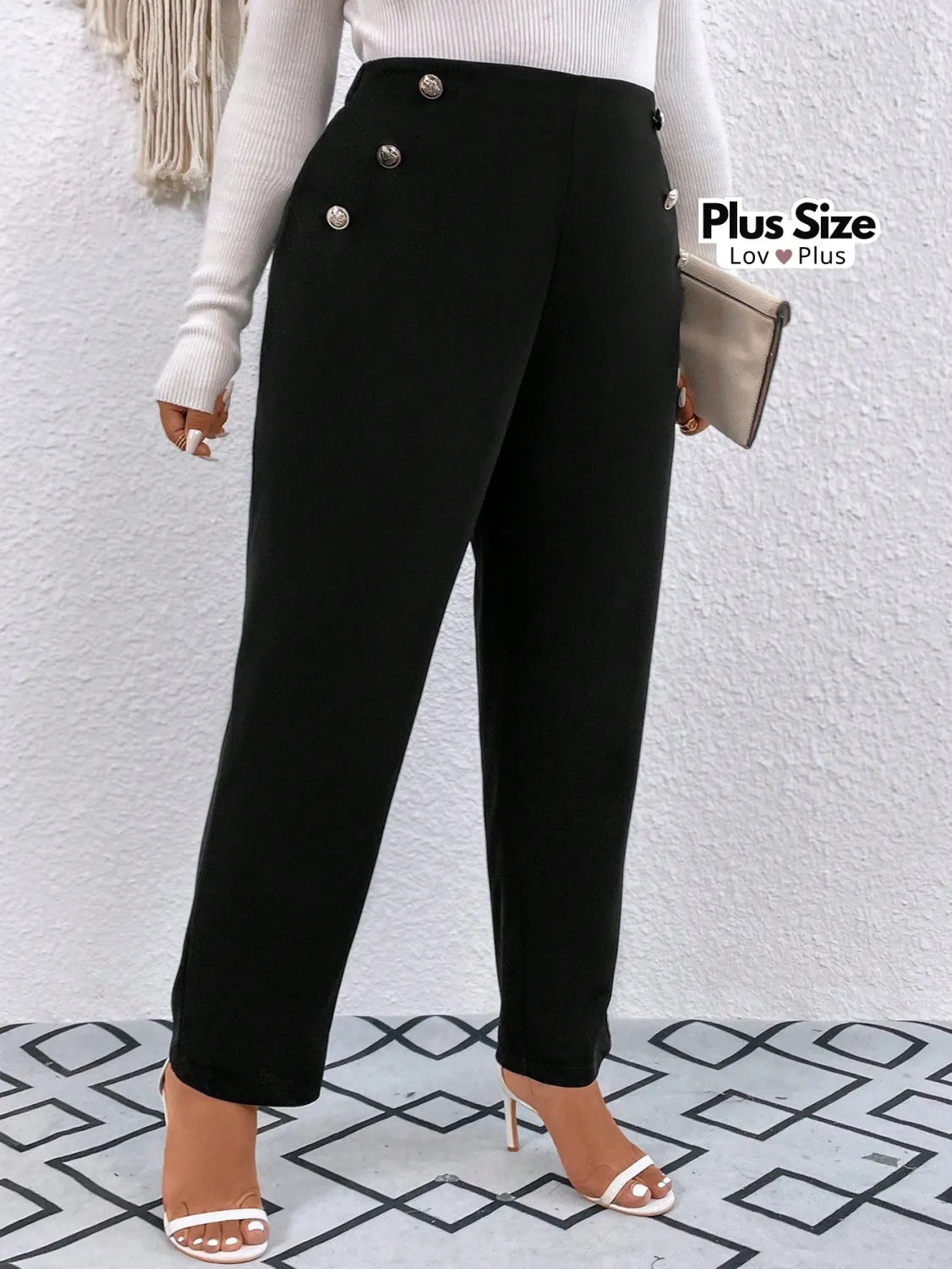 Calça Social Plus Size com Bolso e Botões Calças