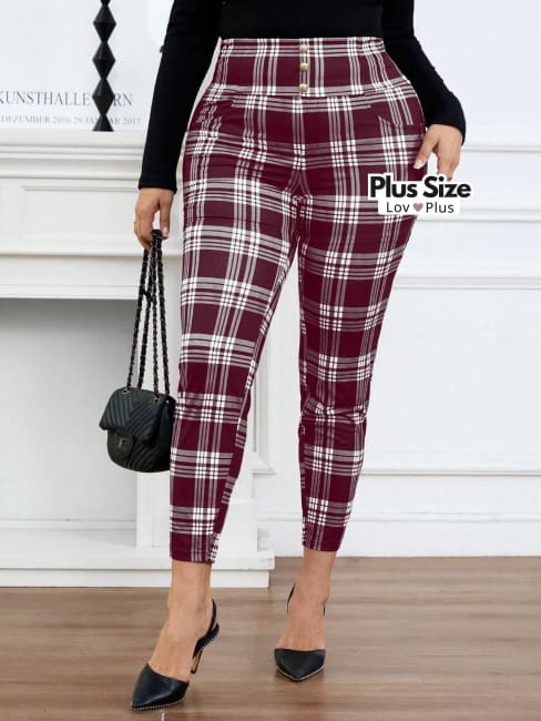 #xadrez, calca plus size, calca plus size cintura alta preta, calca preta plus size, calca social estilosa, calça plus, calça plus size estilosa, calça plus size preta, calça preta plus size para trabalhar, calça reta plus, calça social plus size, CALÇA XADREZ PLUS SIZE, Calças plus size, flexify, logo, pijama de calça plus size , LovPlus
