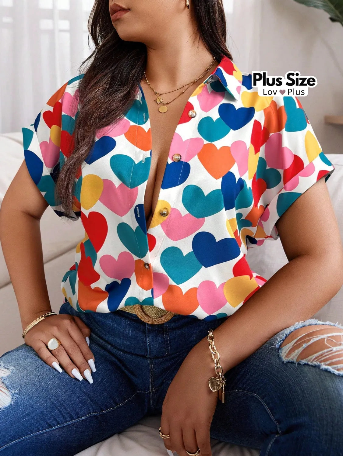 Camisa de Botão Manga Curta Plus Size G / Coração Branco Blusas Plus Size