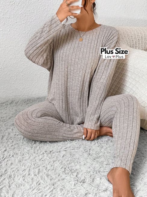 blusa de frio plus size, blusa de inverno plus size, calça de frio de inverno, calça de frio feminina, calça de moletom plus size, calça plus size de inverno, casaco de frio feminino, casaco feminino de frio, conjunto de inverno, conjunto feminino de inverno, flexify, inverno 2025, logo, roupa de frio plus size, roupa de inverno plus size, roupa feminina de frio, roupa feminina de inverno , LovPlus