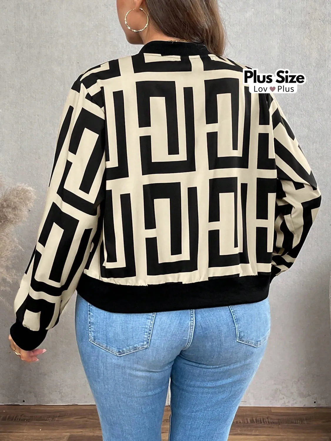 Jaqueta Plus Size com Zíper Frontal Jaquetas Plus Size