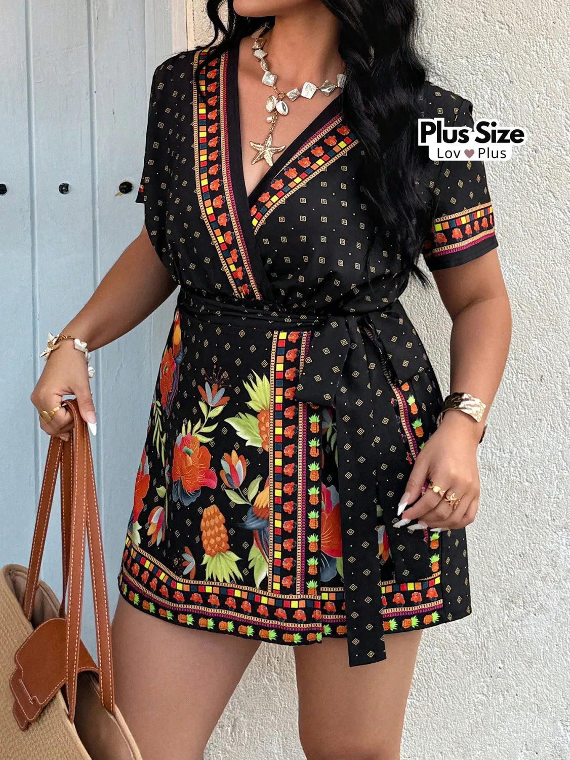 Macaquinho Feminino Plus Size Tendência Boho G / Preto Macaquinho Plus Size
