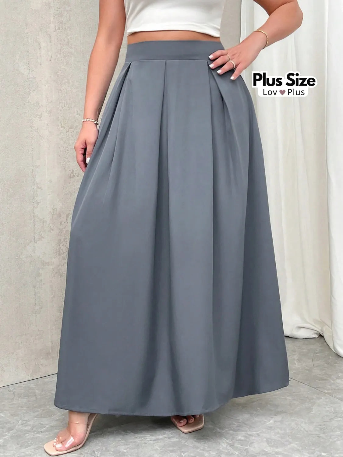 Saia Longa com Pregas e Bolso Plus Size Saias Plus Size
