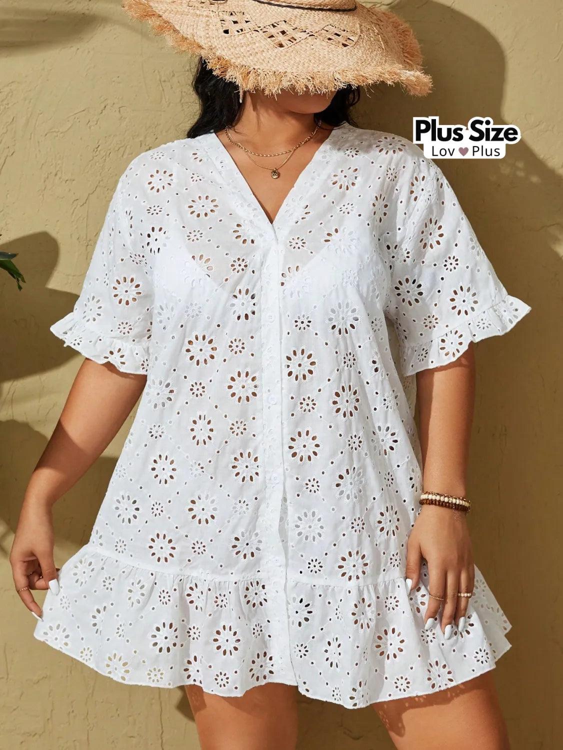 Saída de Praia Branca Plus Size em Laise Saídas de Praia Plus Size