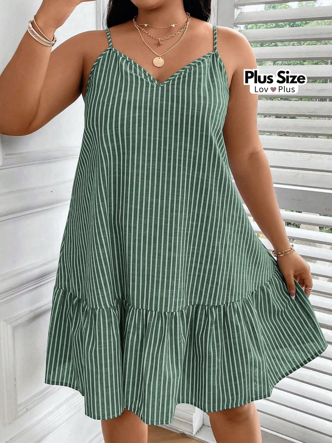 Vestido Listrado Soltinho Plus Size G / Verde Vestidos Plus Size