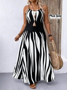 Vestido Maxi Azul e Branco Plus Size G / Preto e Branco Vestidos Plus Size